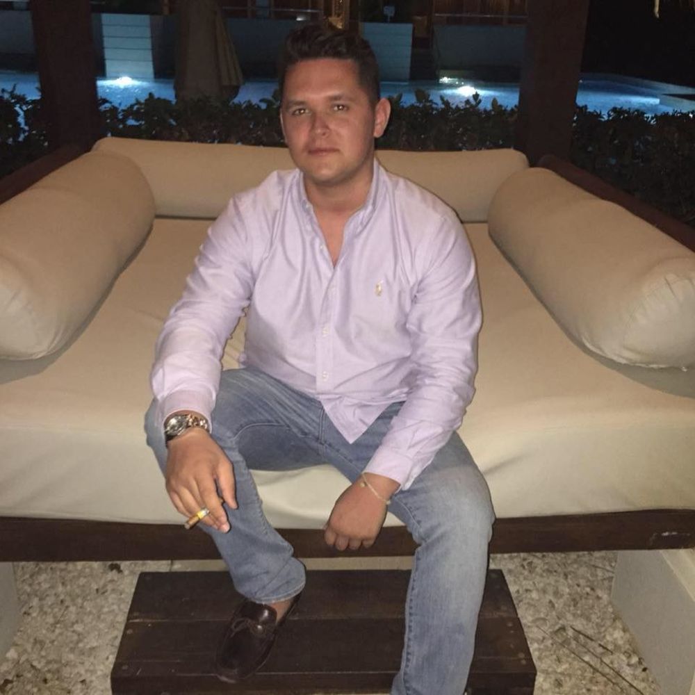 Meet your Posher, Jason